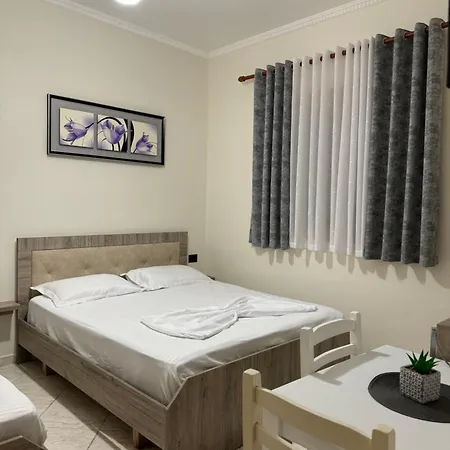 Eljus Guest house *